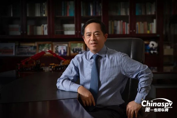 三一重工董事长向文波