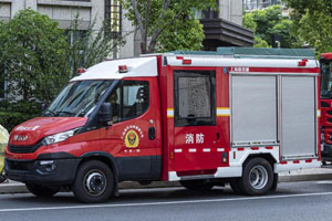 再度交付上海！走近上海的进口依维柯消防车