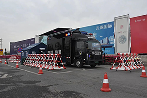 森源鸿马重磅推出治安卡口拒马装备车
