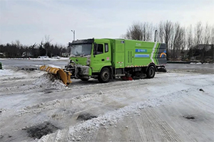 全军出击！宇通环卫以雪为令齐奋战，破冰除雪保畅通