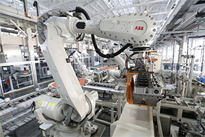 玉柴全国人大代表李海桦为内燃机产业高质量发展建言献策