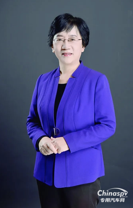 全国政协委员、对外经贸大学保险学院副院长孙洁