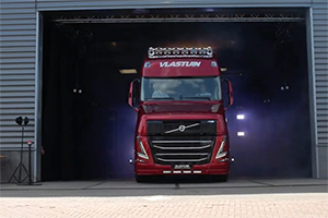 荷兰高端定制化重卡改装车：重塑经典，再现辉煌