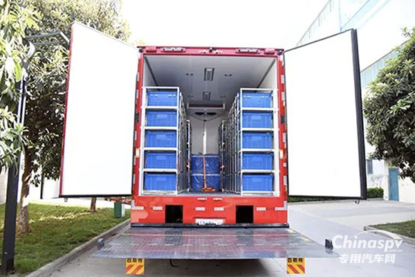 餐饮保障好帮手 森源鸿马冷藏车发往甘肃