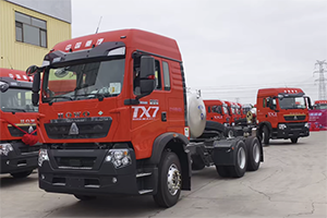 冀南分公司成功交付30辆TX7燃气牵引车，助力沧州大客户高效升级！