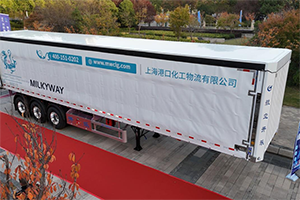 电动侧帘车彰显产品力，航空开乐想客户之所想