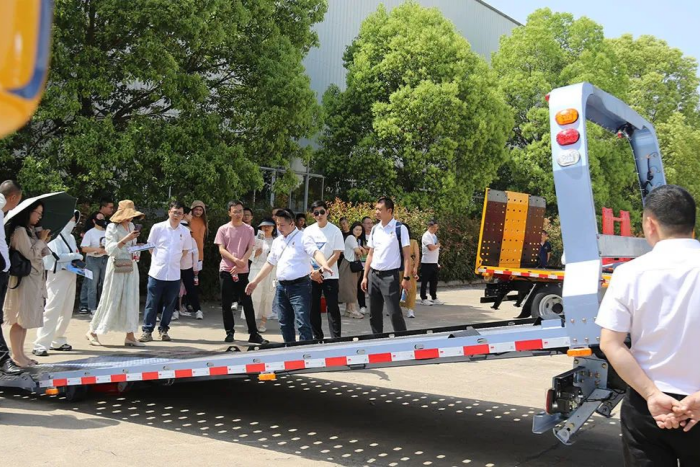 新楚风携手启程新能源共筑清障车产业新标杆