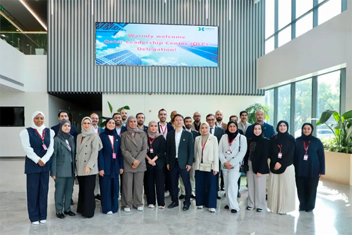 卡塔尔领导力中心代表团赴捷氢科技考察