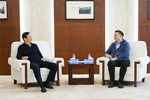 玉柴党委书记​李汉阳与宇通集团董事长汤玉祥会谈交流