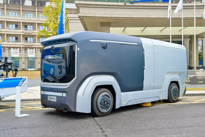 东风股份携多款重磅专改新品，共话专用车产业新发展