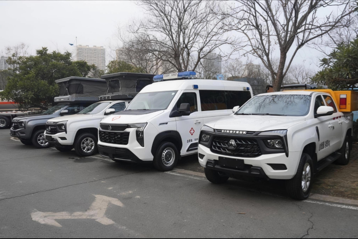 中国重汽轻型汽车专用车矩阵全擎亮相多场景解决方案登陆随州