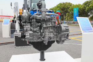 剑指轻型工程机械赛道，潍柴发布全新动力