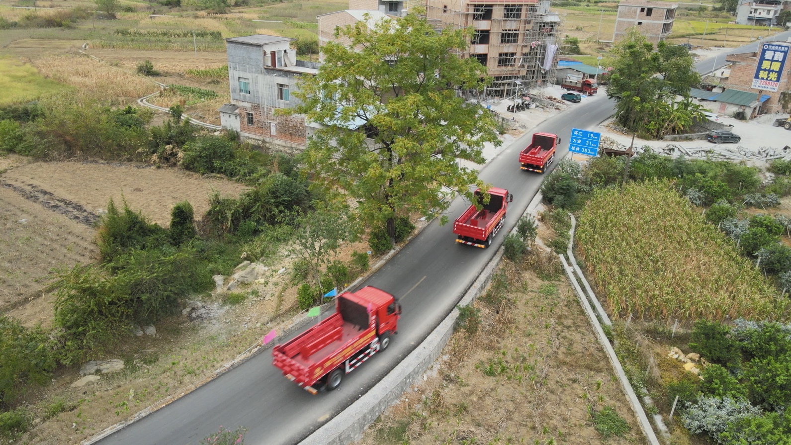 城乡基建进行时 上汽红岩杰豹C6自卸车为用户提供一体化解决方案