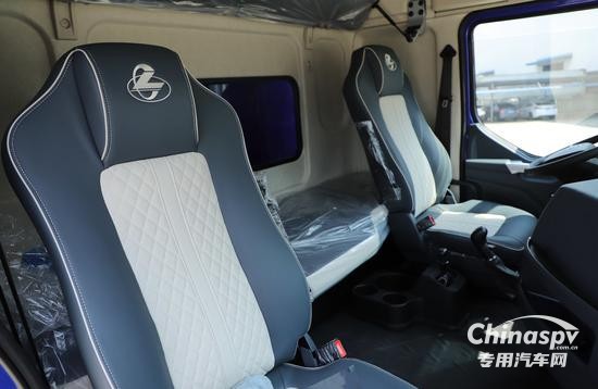 动力空间再升级，乘龙H5绿通房车助力高效运输