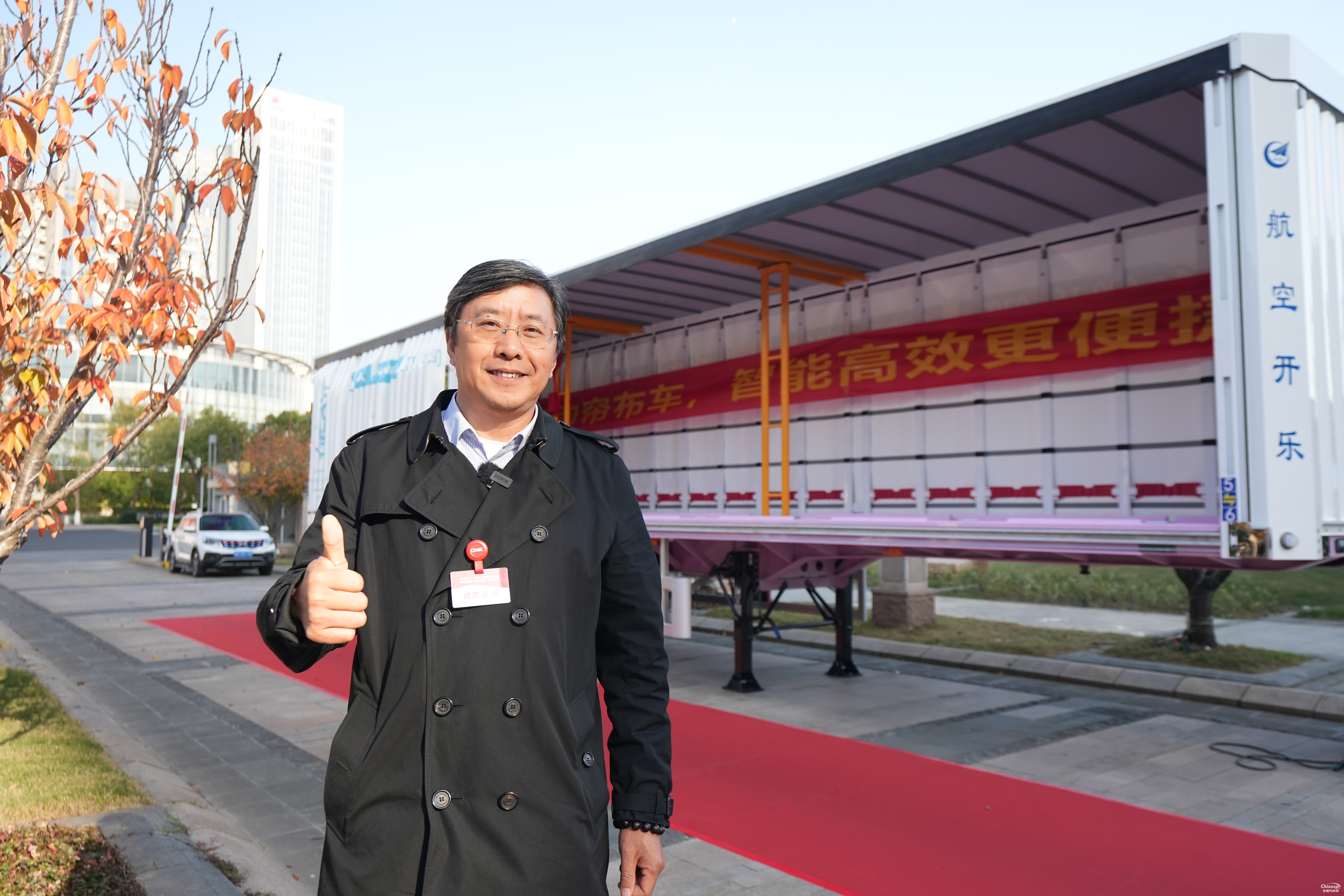 电动侧帘车彰显产品力，航空开乐想客户之所想