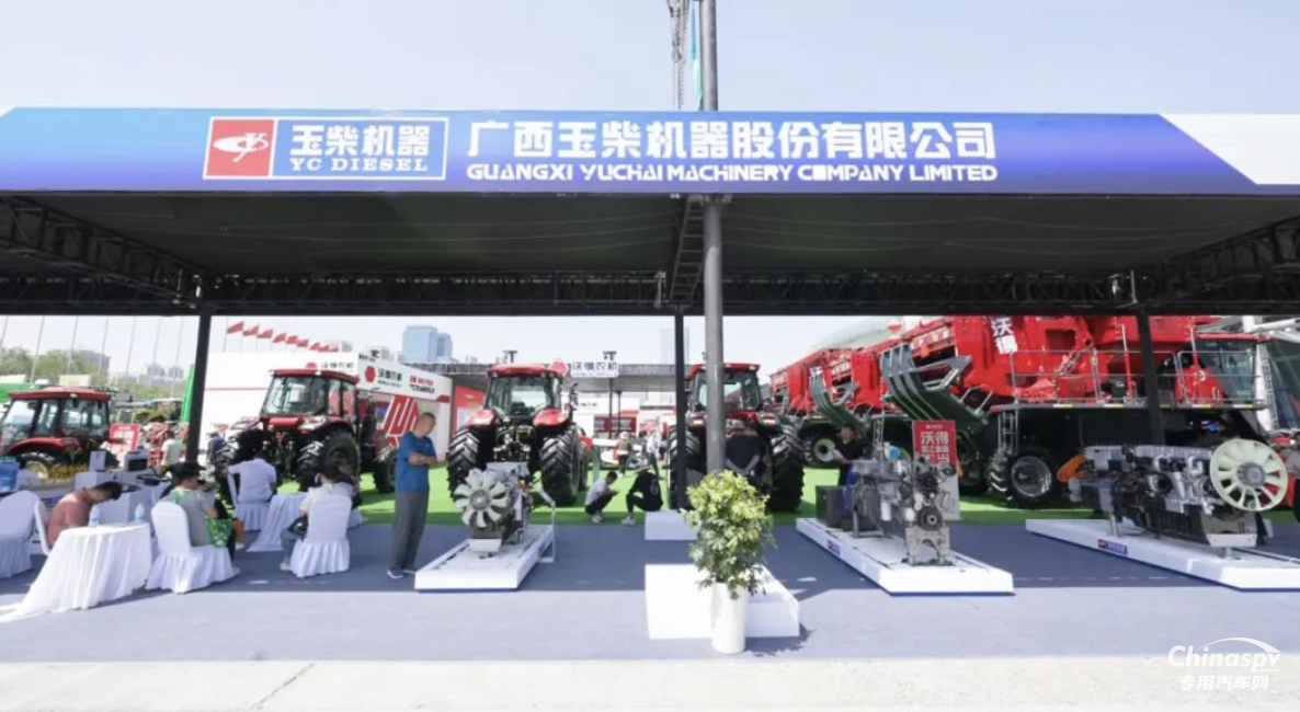 2025年5月25-27日，以“智能农机赋能新质生产力，科技引领农业现代化”为主题的2025新疆国际农业机械博览会在新疆国际会展中心举行。