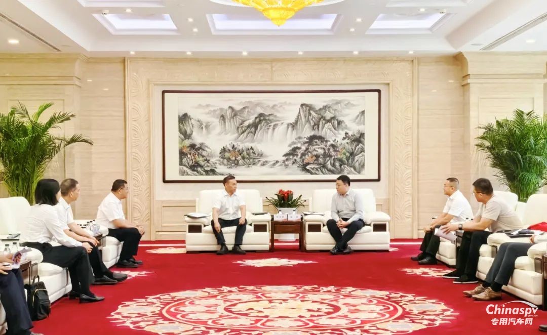 玉柴与京东举行战略合作会谈
