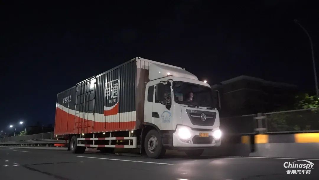 与时间赛跑！广东肖师傅的高效之选：“有劲、省油、开不坏！”