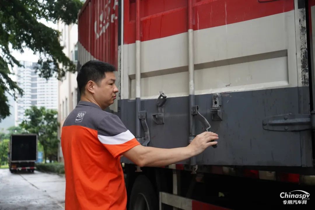 与时间赛跑！广东肖师傅的高效之选：“有劲、省油、开不坏！”