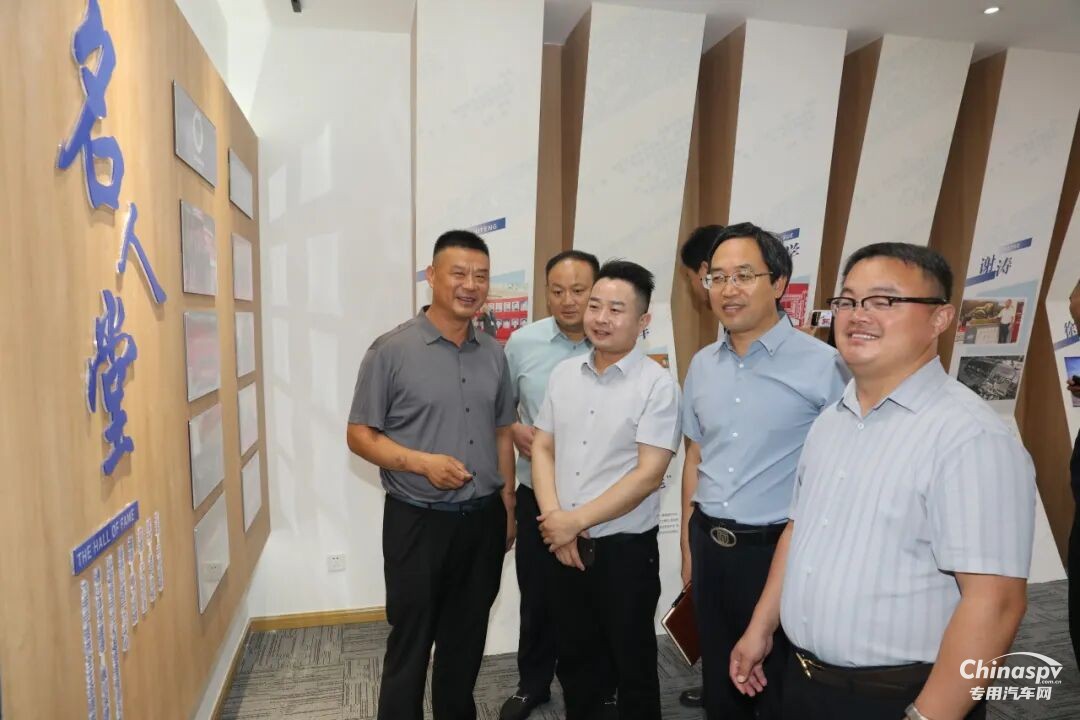 河南物流“天团”到访解放动力，共谱合作新篇章！