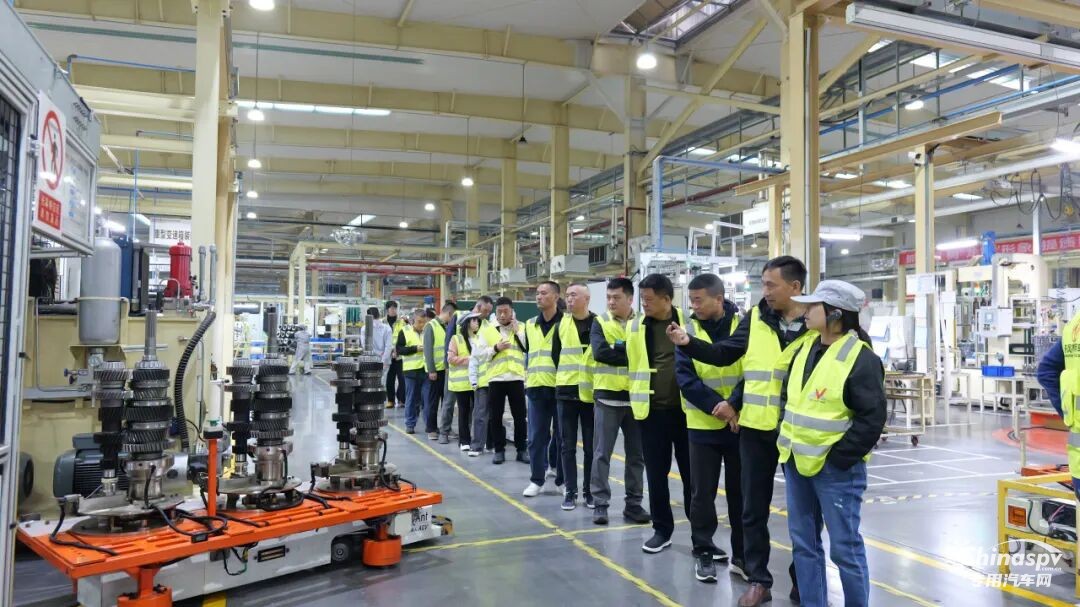 智造新引擎,护航危化路!岳阳云溪区道协探访龙擎,共话合作新篇章