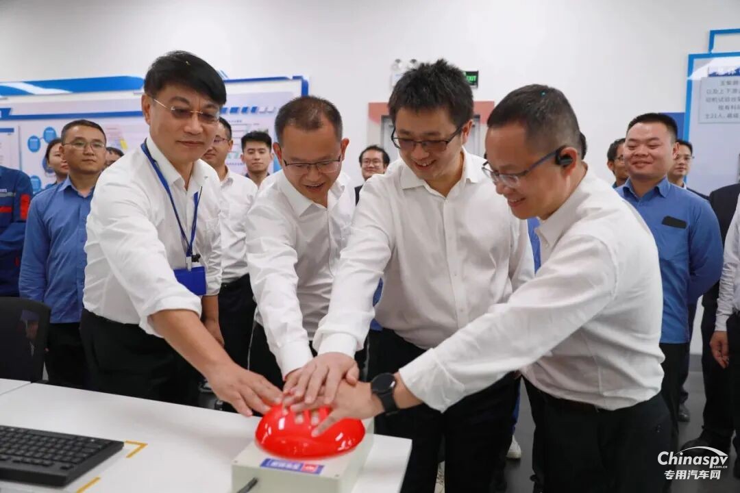 柳汽·玉柴·法士特一体化黄金动力链点火仪式圆满完成