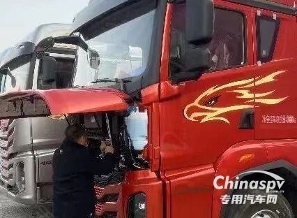 2025年前三季度,解放动力总成产品销量全面攀升,市场份额稳步增长。