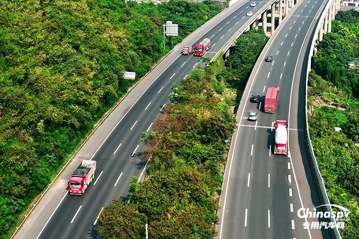 2025年12月9日,京东快递杭州萧山国际机场门店正式揭牌运营。