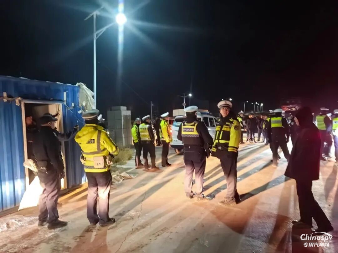 内蒙古端掉一非法存储转运危化品窝点