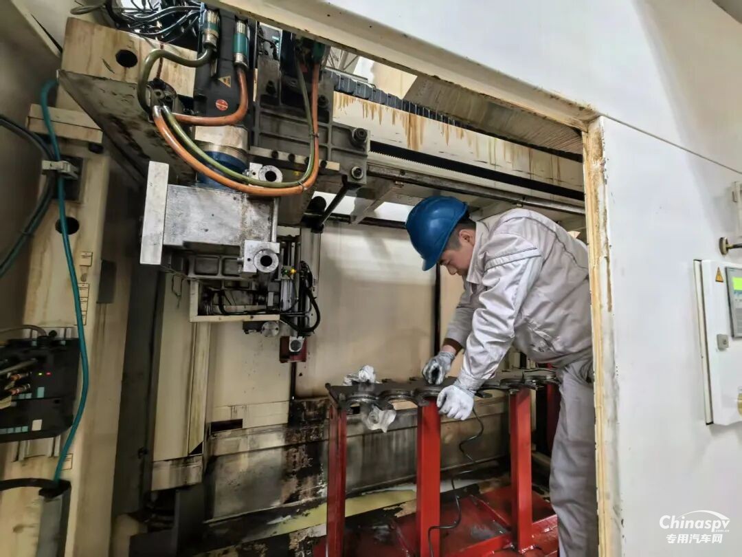 解放动力总成事业部起步即冲刺，迎战2026！