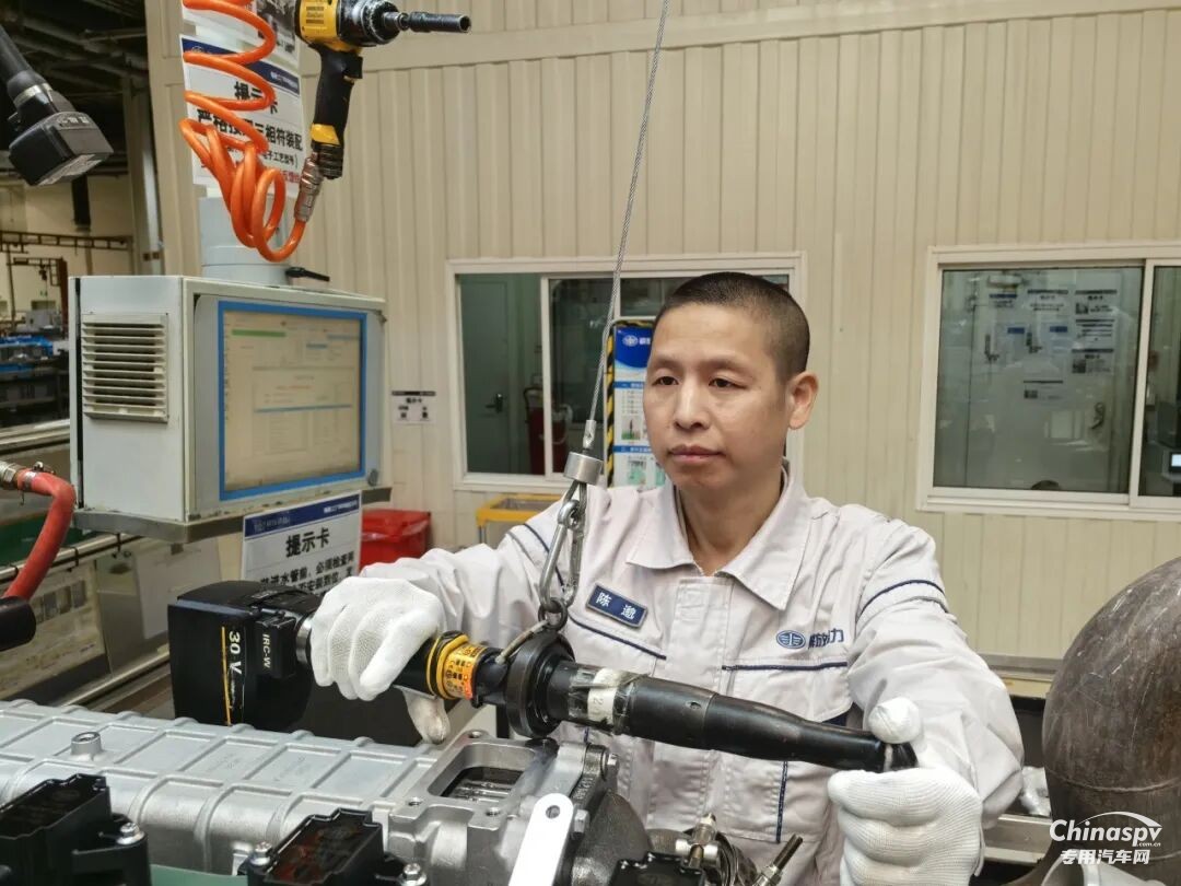 解放动力:匠心深耕数十载 平凡岗位铸不凡