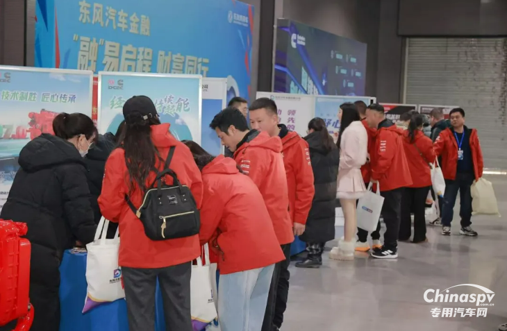 东风康明斯：天龙哥十年之约温暖启程