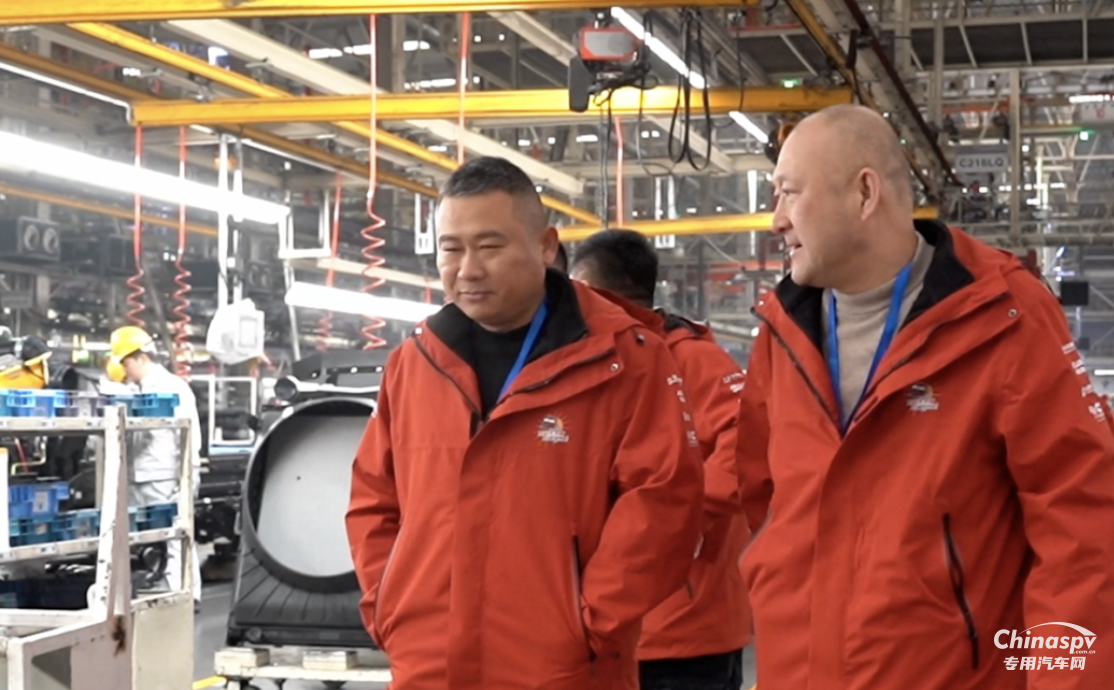 东风龙擎：百万公里无大修！两代卡友的东风情，三十余载致富路