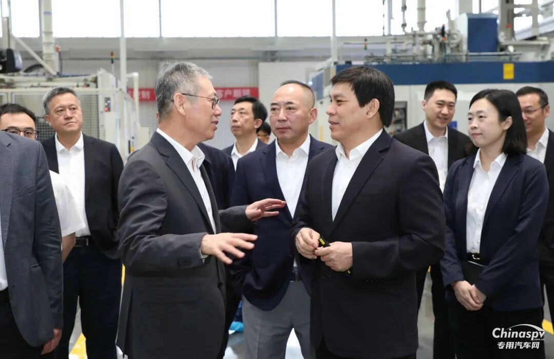 玉柴集团李汉阳与富奥股份董事长胡汉杰会谈交流