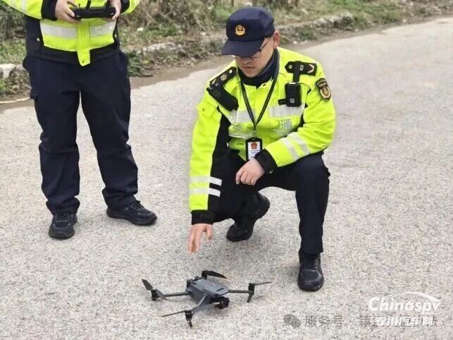 江苏镇江无人机精准查获违规运输危化品车