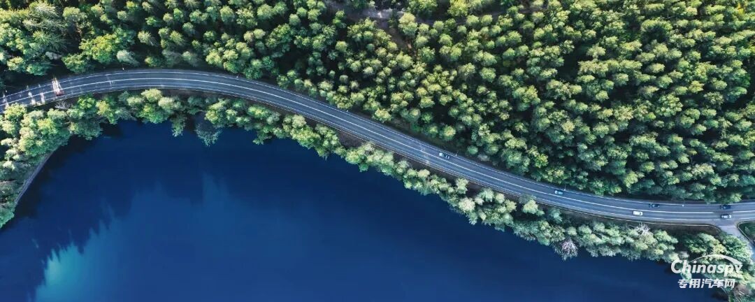 近日，采埃孚集团发布最新的可持续发展报告。