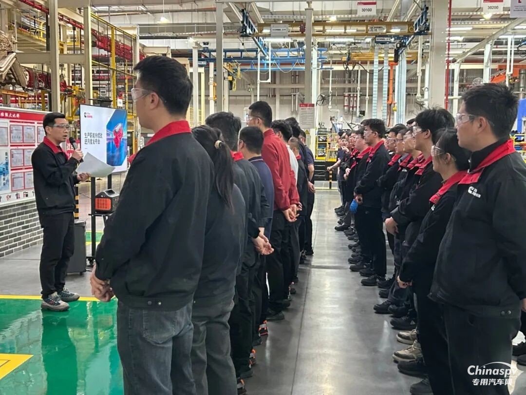 西安康明斯：藏在产线上的坚守 榜样自有力量