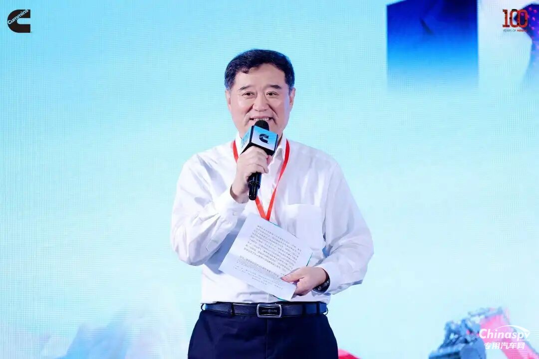 康明斯矿山百年积淀再迎里程碑:首台国产QSK60矿用发动机在渝交付