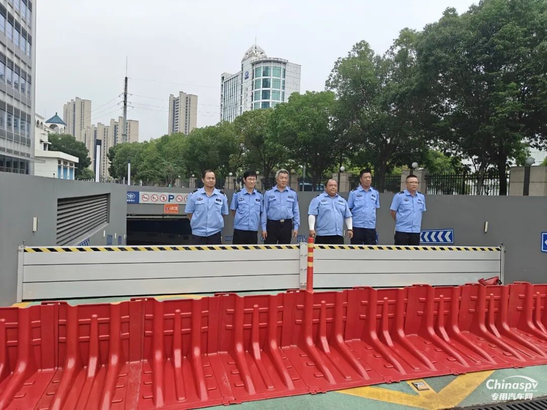 解放动力：闻“汛”而动，坚守担当护平安！