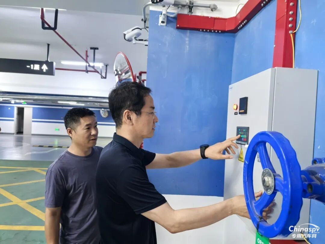 解放动力：闻“汛”而动，坚守担当护平安！