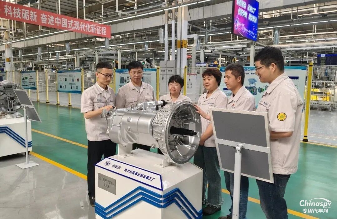 解放动力全新顶拉式12挡重卡变速箱实现量产