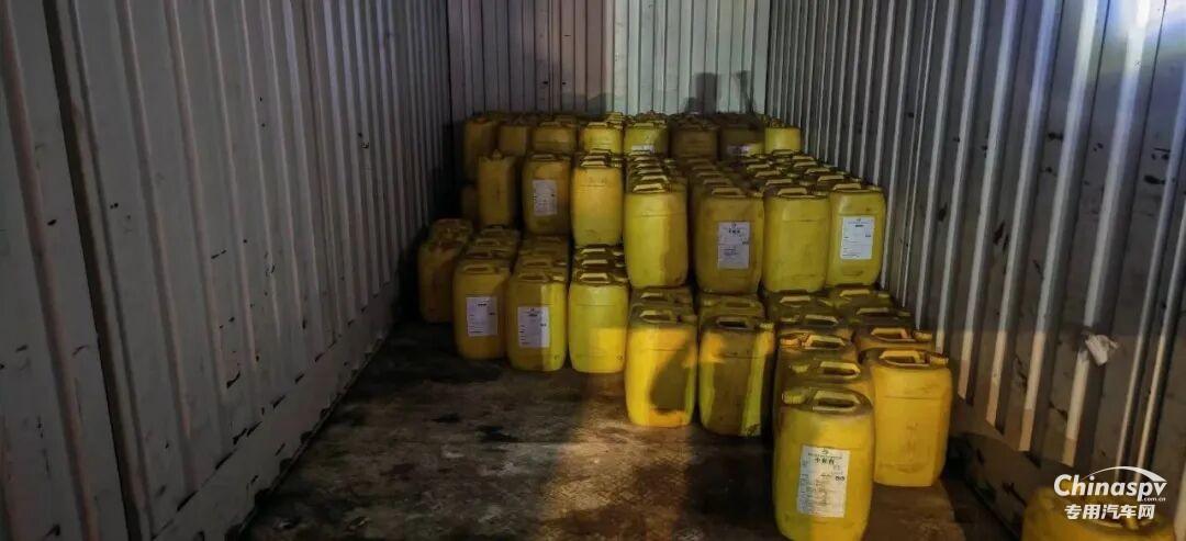 江苏查获一货车无证运输“化骨水”严惩不贷