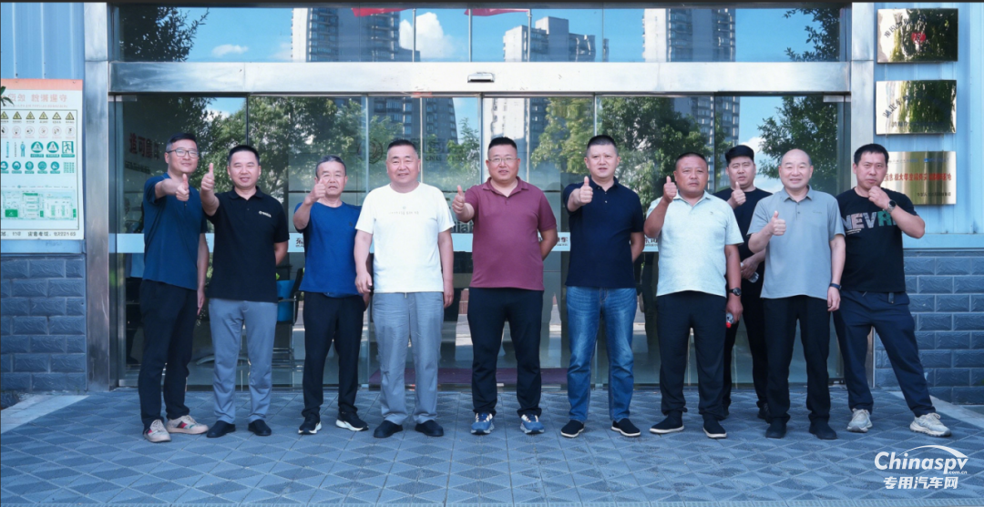 济宁汶上客户代表莅临东风龙擎考察交流
