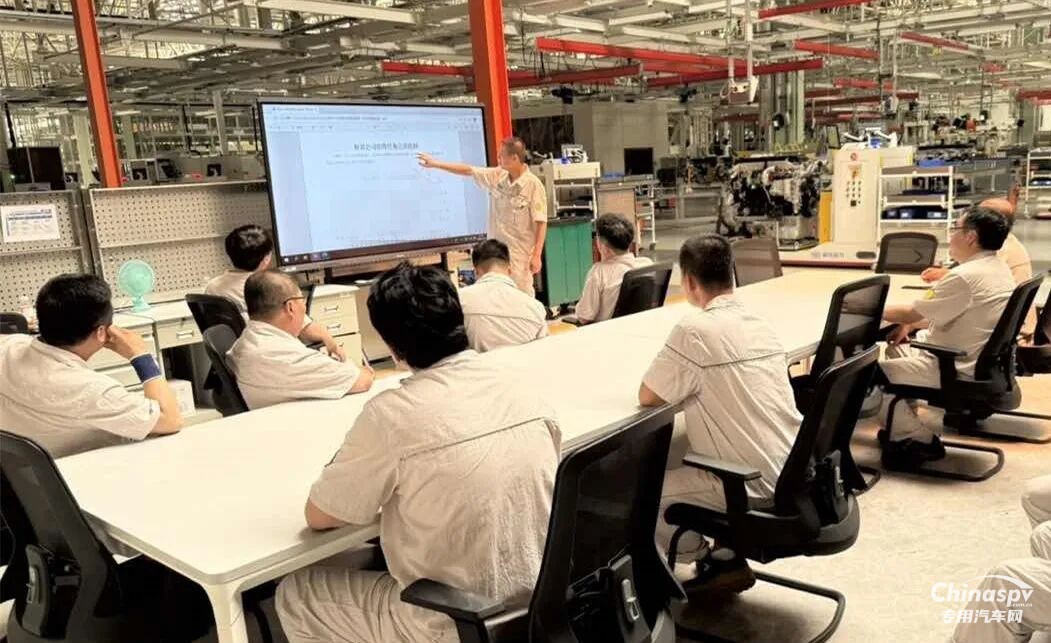 解放动力全速吹响下半年奋斗冲锋号!