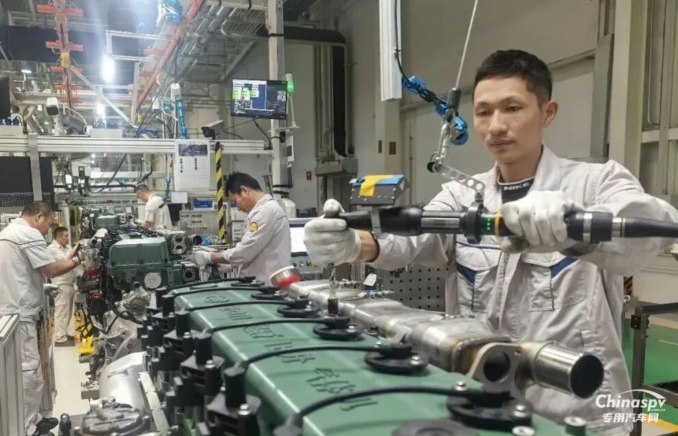 解放动力：大干势头猛，攻坚正当时，生产战线全力加速跑！