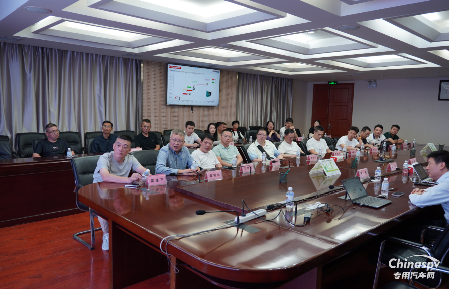 福建发电行业考察团到访龙擎,开启非道路领域发展新起点