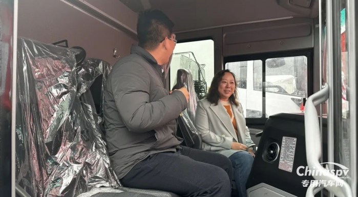 亮相申城！宇通新能源环卫车批量交付上海