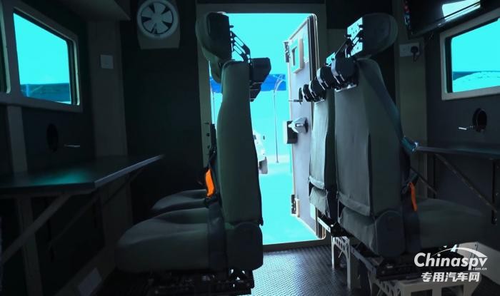 美国MADF公司打造多功能军用方舱专用车