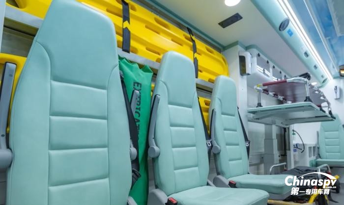 揭秘：迪拜的土豪救护车长啥样？