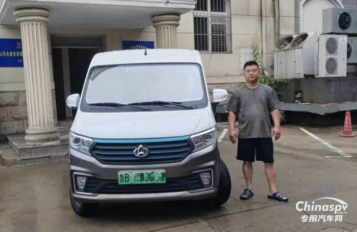 信赖大品牌，长安跨越星V5EV是韩师傅的坚定选择！